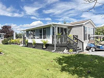 SITE #569- Turnkey-2007 Northlander Escape- 2 bed-12' X 34'- Limestone Acres South SITE #569- Turnkey-2007 Northlander Escape- 2 bed-12' X 34'- Limestone Acres South