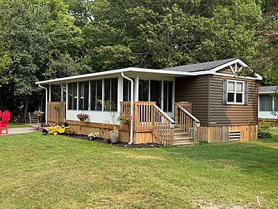 SITE #173-NEW LISTING-MAIN PARK-2018 NORTHLANDER REFLECTION, 2 BED, QUAD BUNKS -12'x36' SITE #173-NEW LISTING-MAIN PARK-2018 NORTHLANDER REFLECTION, 2 BED, QUAD BUNKS -12'x36'