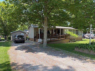 Site #421-Extended Season-Northlander Classic- 1 bed Site #421-Extended Season-Northlander Classic- 1 bed