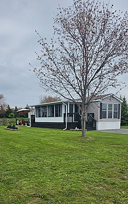 Site #569- 2007 Northlander Escape- 2 bed-12' X 34'- Limestone Acres South Site #569- 2007 Northlander Escape- 2 bed-12' X 34'- Limestone Acres South